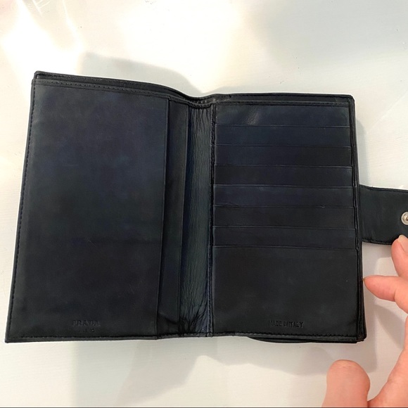 Prada Authentic Vintage Trifold Wallet - Picture 4 of 5